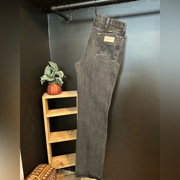 Vintage black wranglers - Picture 1 of 8
